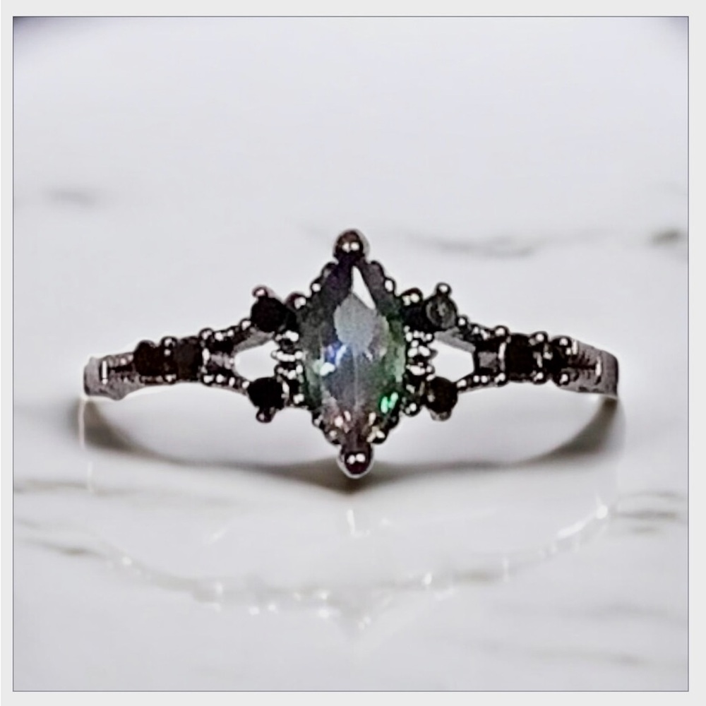 💥2/$24 or 3/$30💥 Gun metal black fashion ring with mystic topaz marquis.Sz.9 NWT